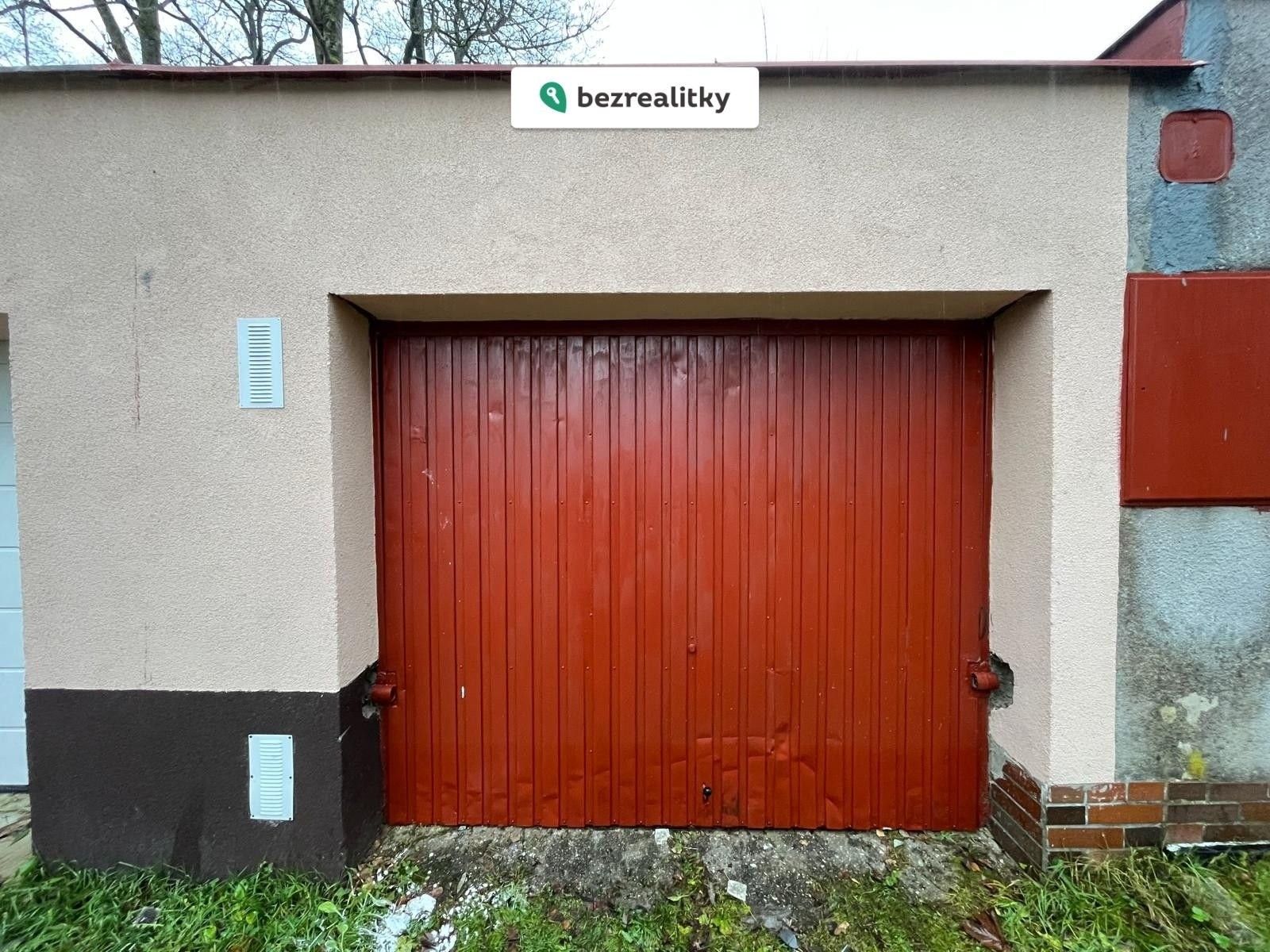 Garáže, Smržovka, 17 m²