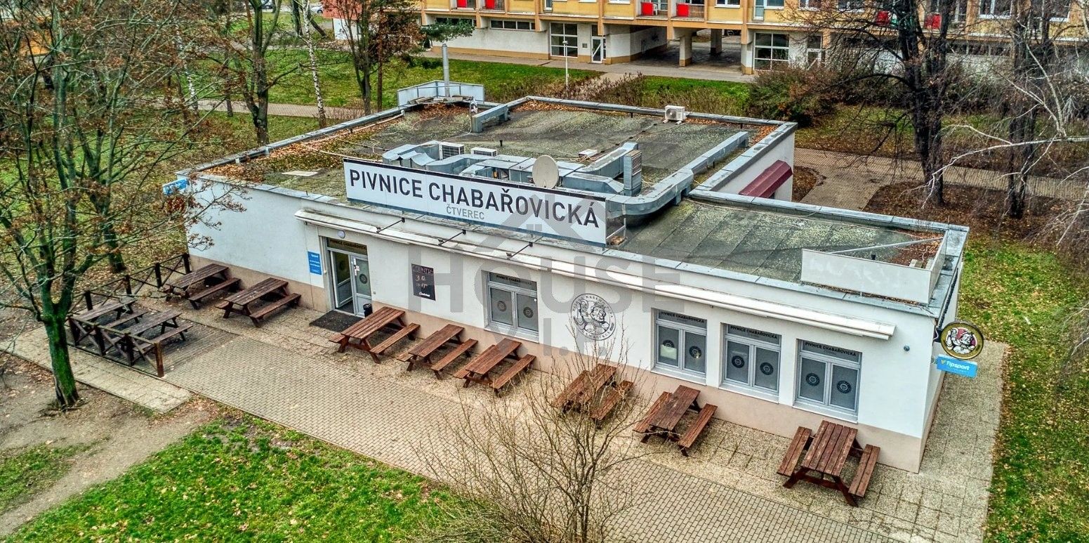 Restaurace, Chabařovická, Praha, 295 m²