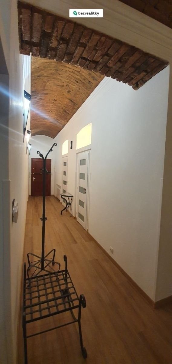 Byt 2+kk · 56 m² · Umělecká 618, Praha Holešovice - 4