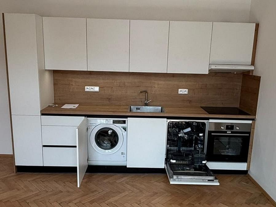Pronájem byt 2+kk - Hradec Králové, Královéhradecký kraj, 55 m² - 2