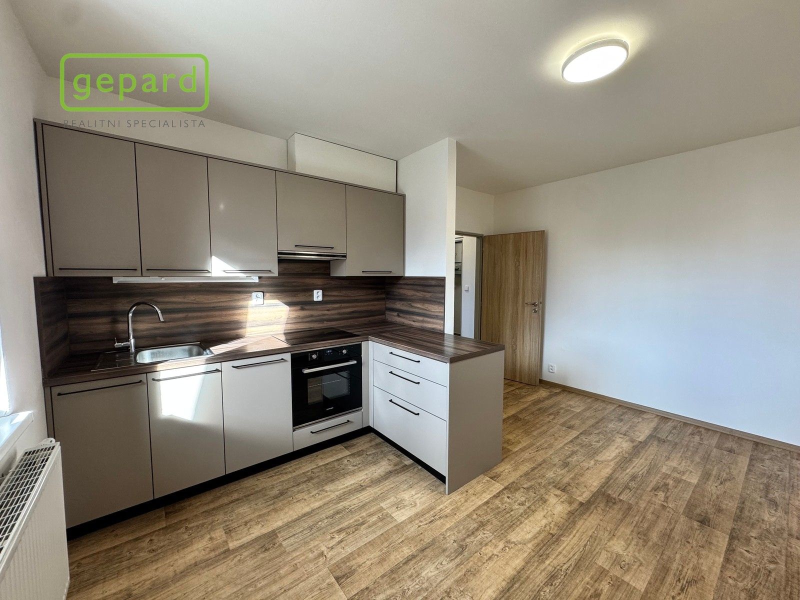 1+1, Křížová, Sokolov, 39 m²