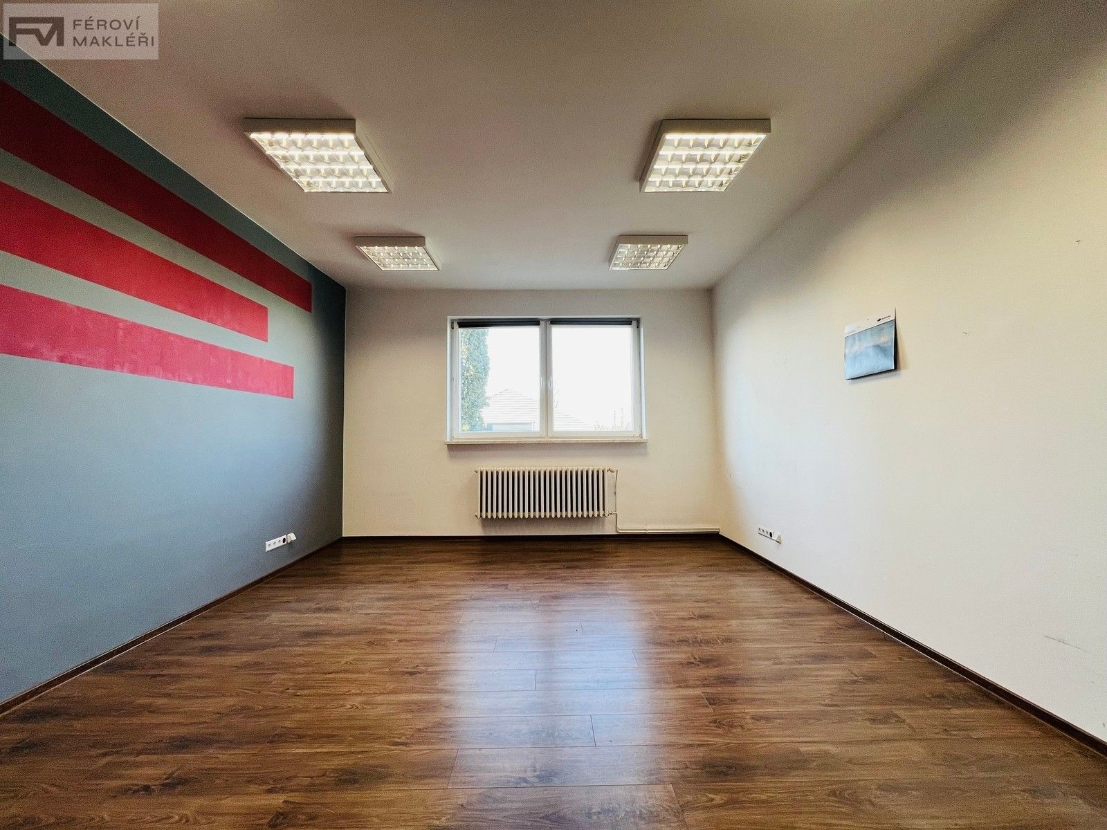 Pronájem kancelář - Nová Tovární, Český Těšín, 1 m²