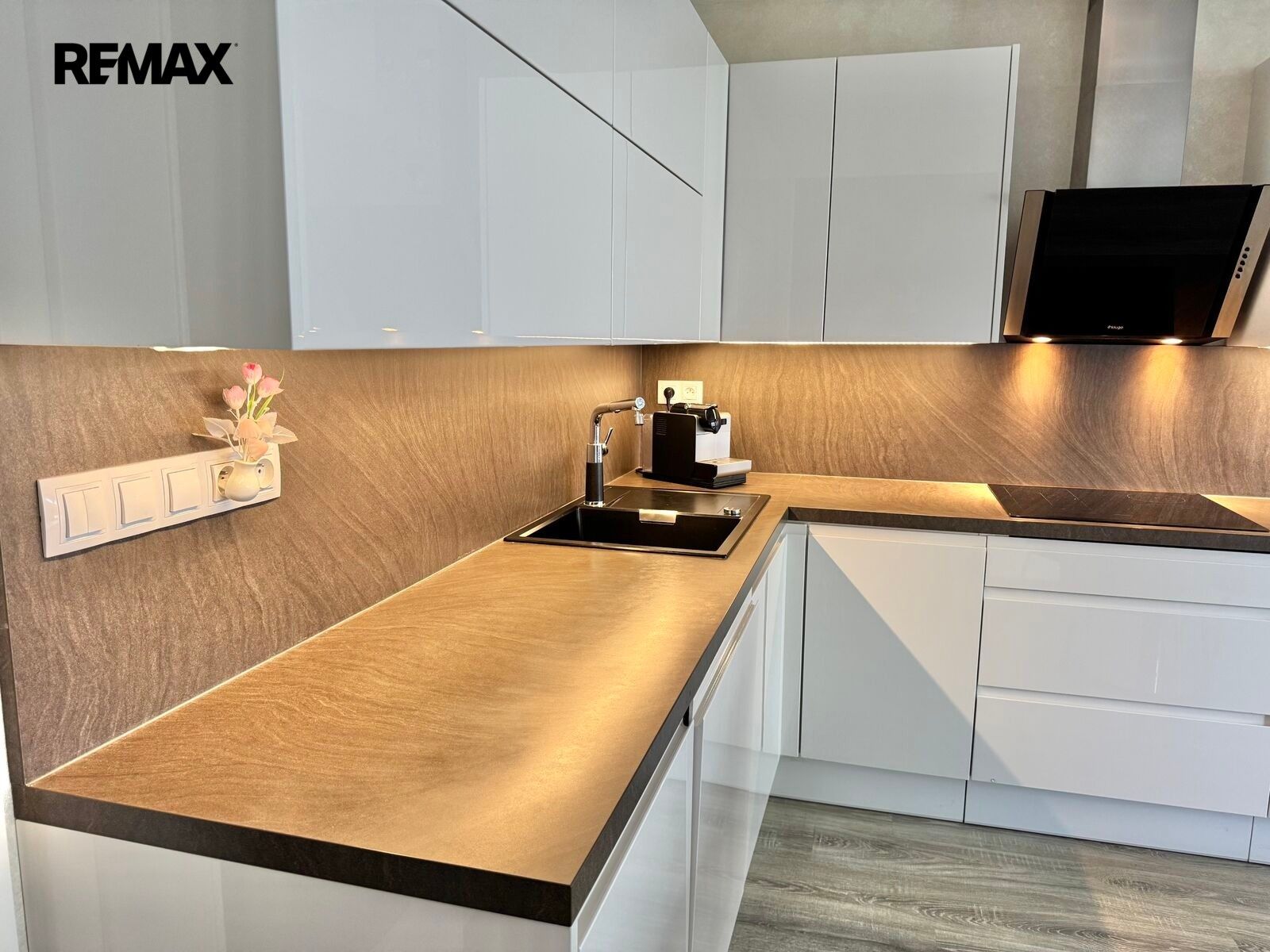 Prodej byt 2+kk - Modrého 996, Praha Vysočany, 62 m² - 5