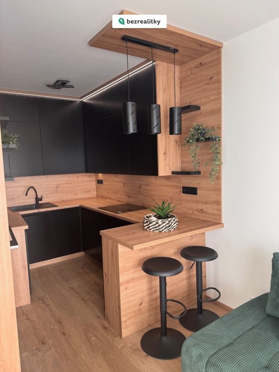 Prodej byt 2+kk - Milánská, Praha, 57 m²