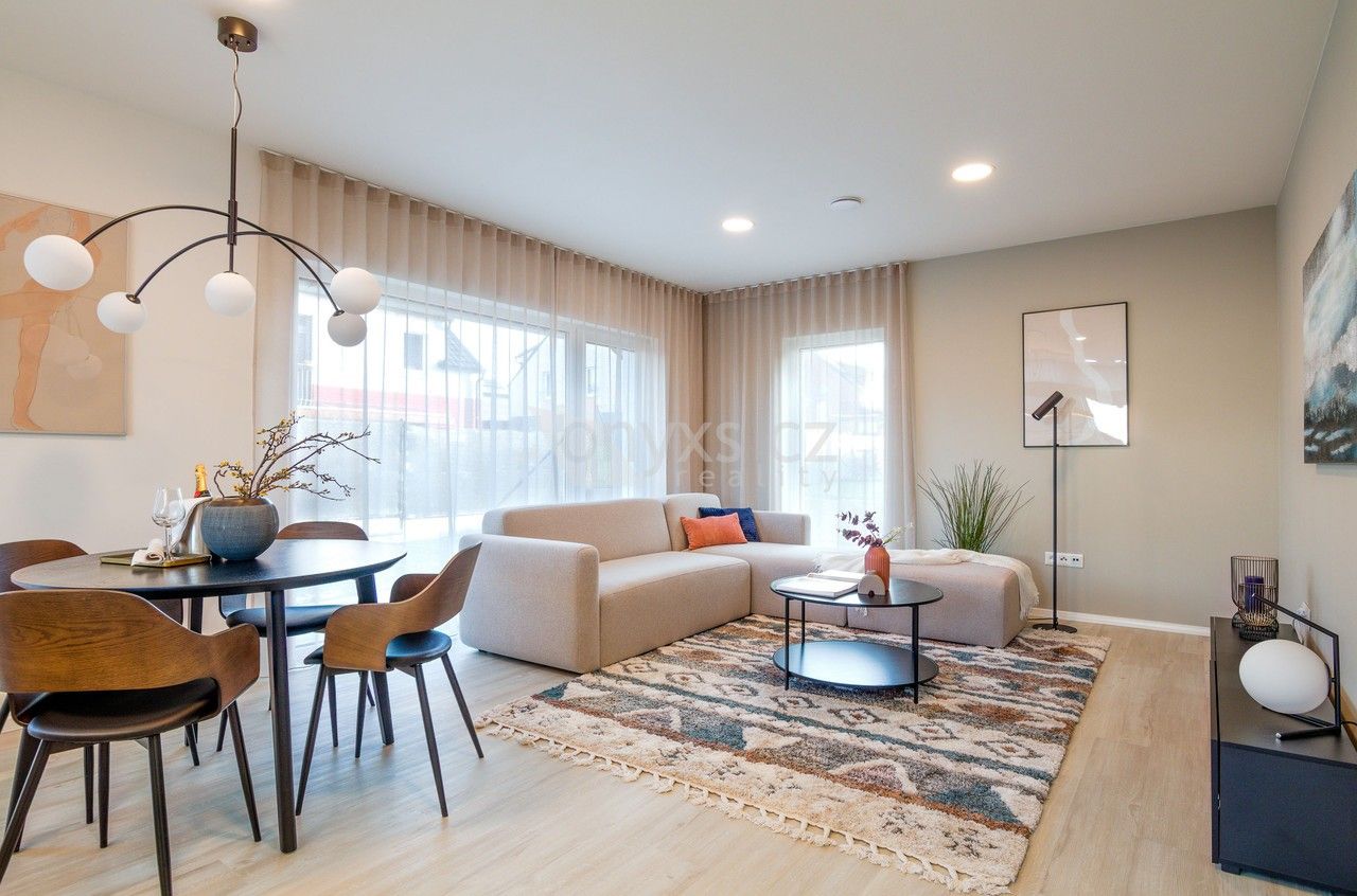 Prodej rodinný dům - Zlonín, 123 m²