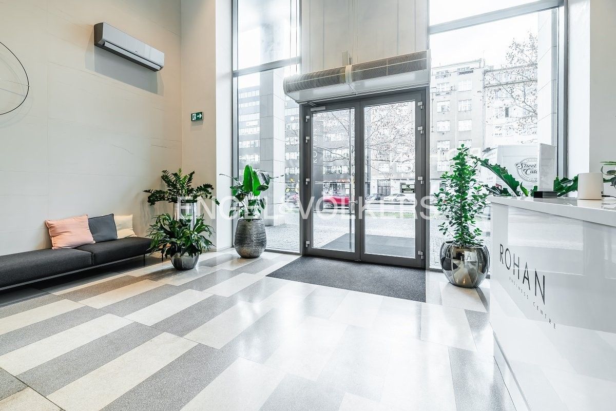 Pronájem kancelář - Rohanské nábřeží, Praha, 553 m²