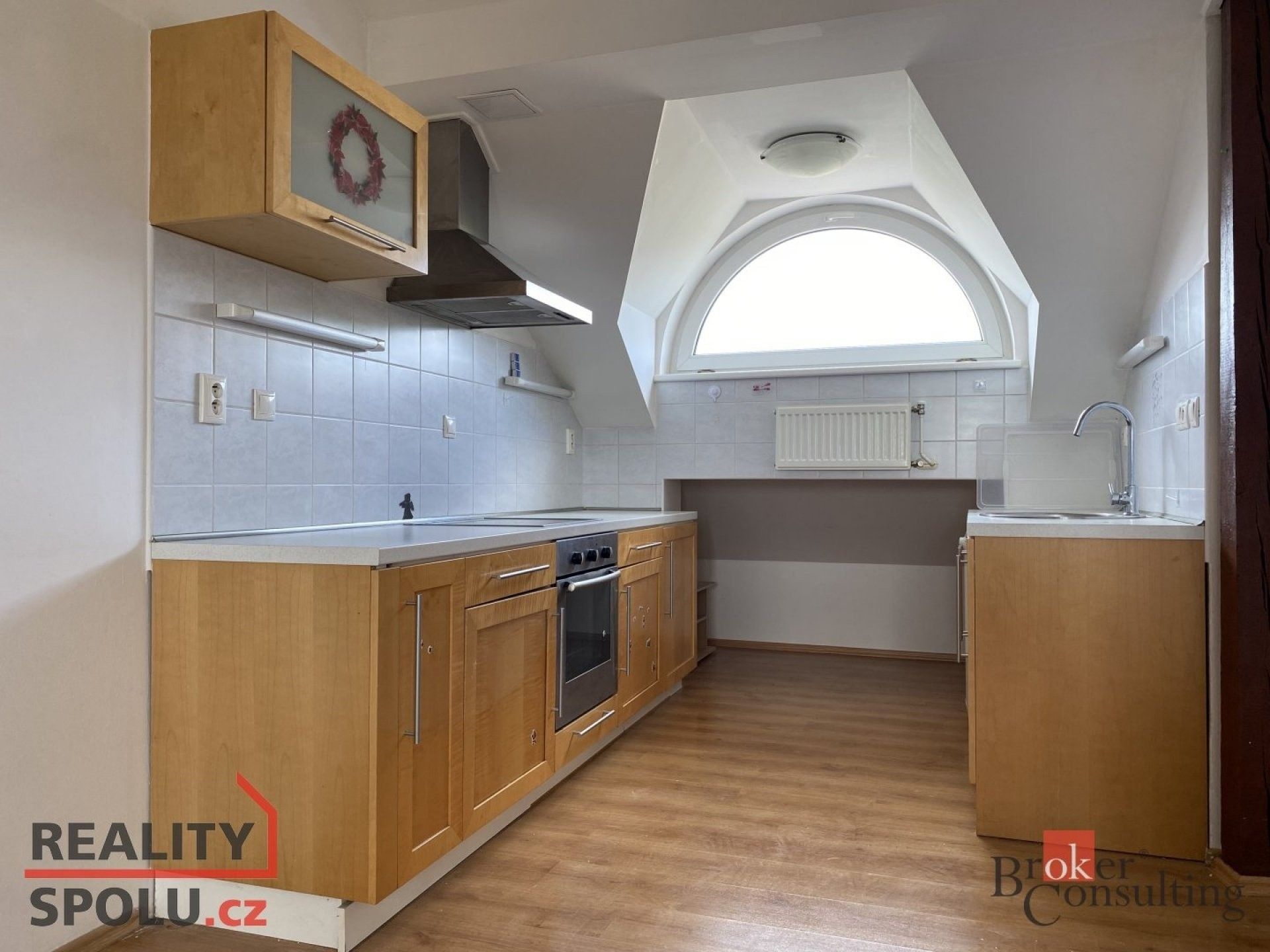 2+kk, náměstí Slezského odboje, Opava, 54 m²