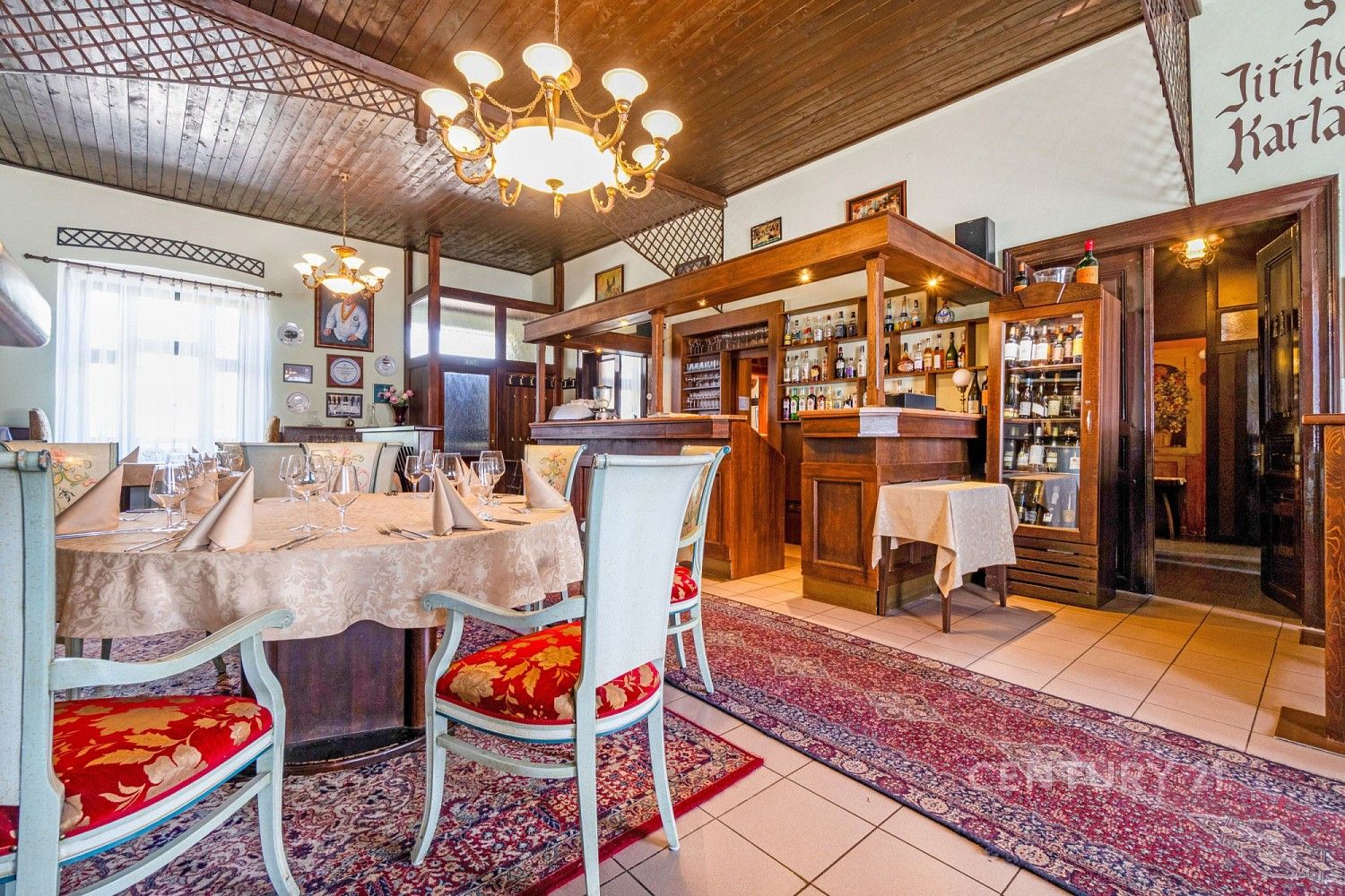Restaurace · 592 m² · Klokočná, okres Praha-východ, Středočeský kraj - 4