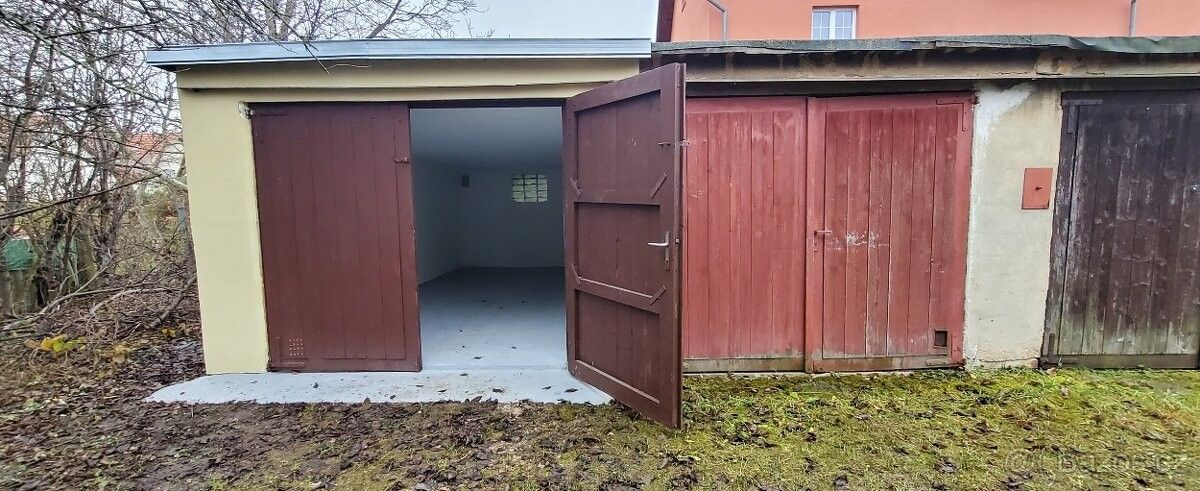 Garáže, Praha, 102 00