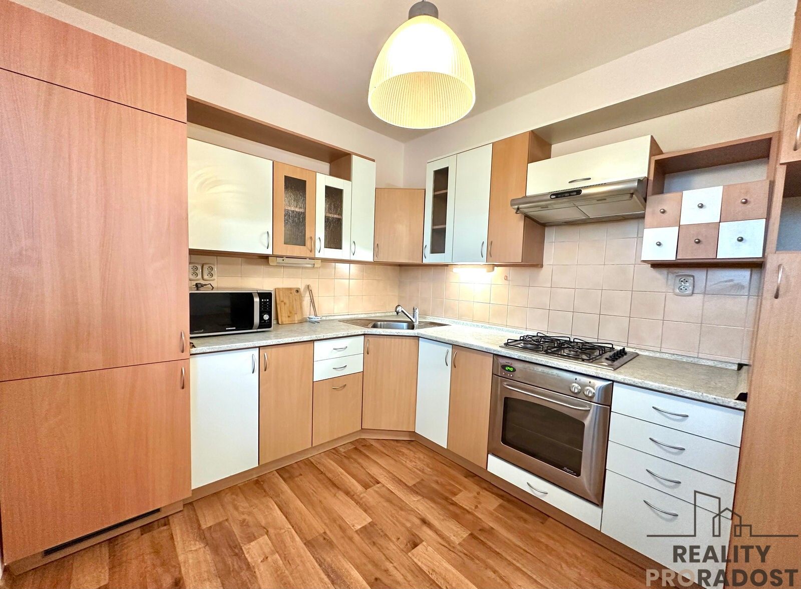 Pronájem byt 2+kk - Mojmírovců 1092, Ostrava Mariánské Hory, 53 m² - 5