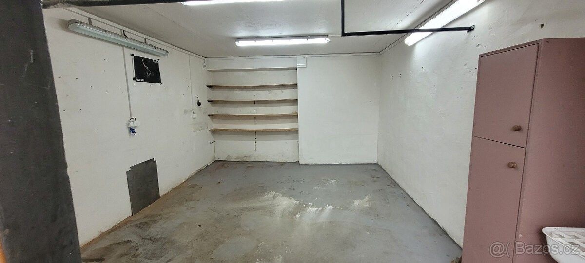 Garáže, Nový Jičín, 741 01