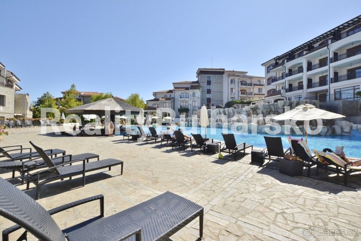 Prodej byt - 987 66, Zahraničí