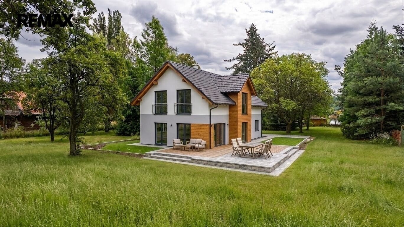 Pozemek pro bydlení, 2 099 m²