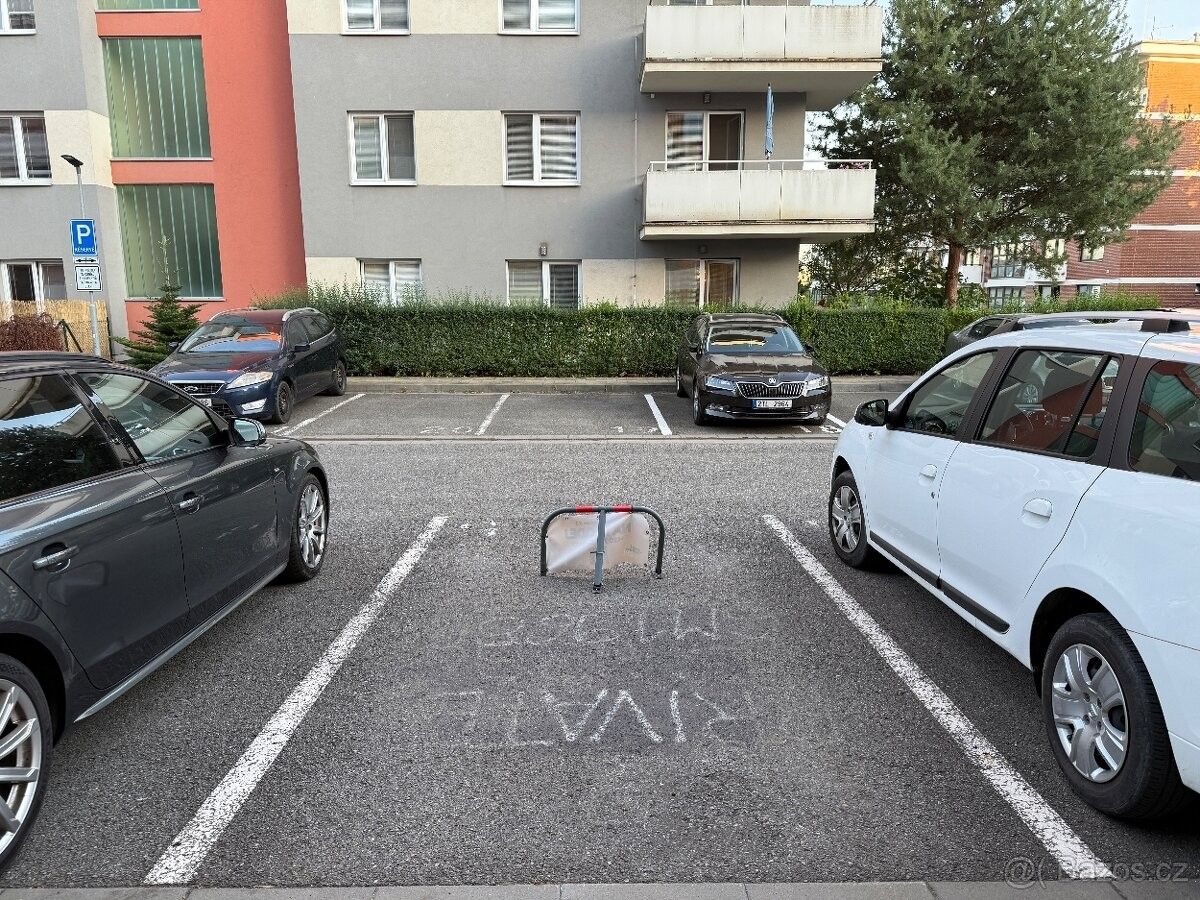 Garáže, Olomouc, 779 00