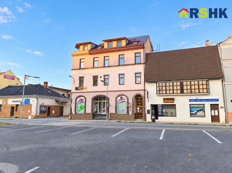 Obchodní prostory, 122 m²