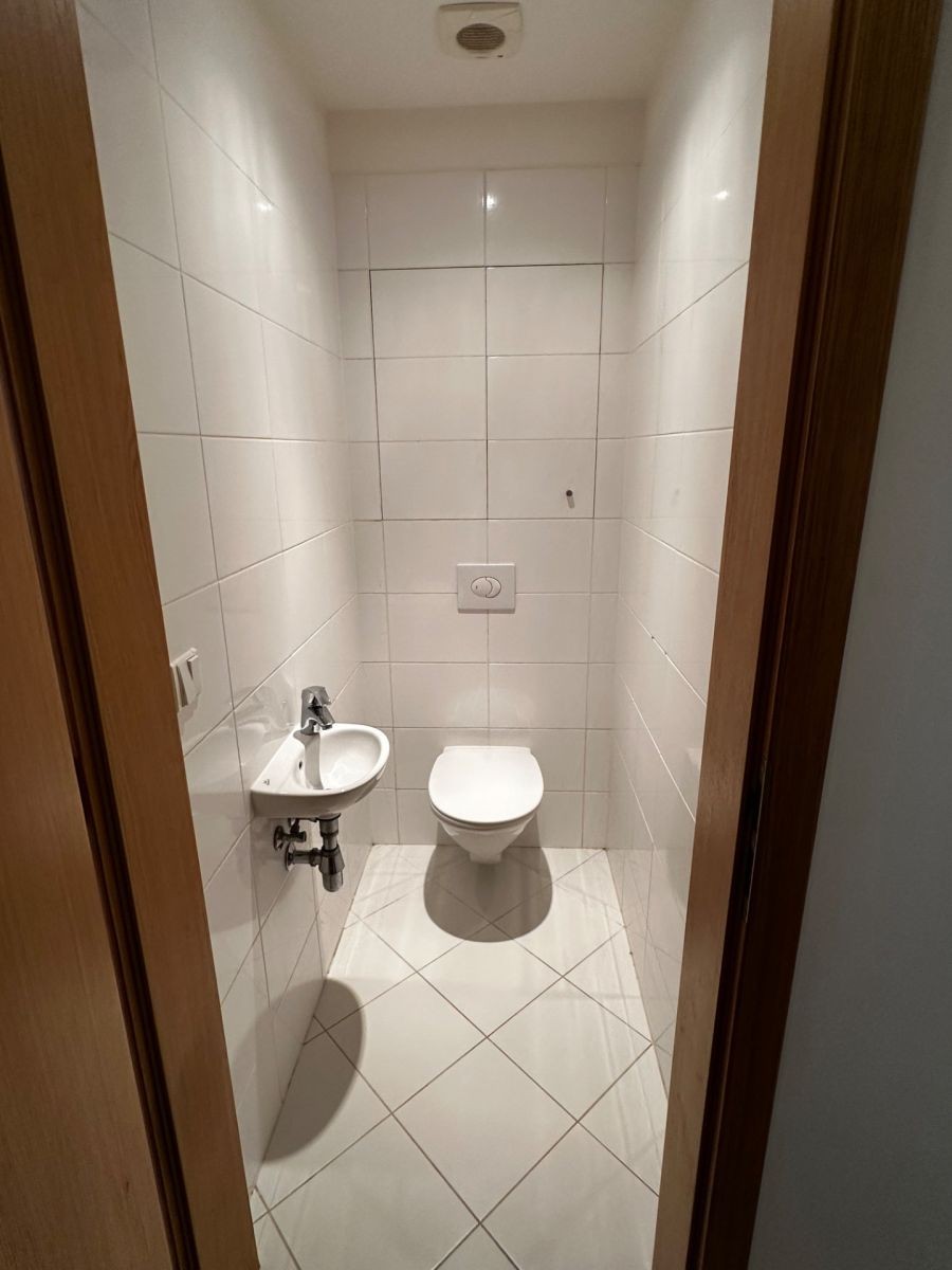 Pronájem byt 2+kk - Valečovská, Praha - Prosek, 66 m² - 5