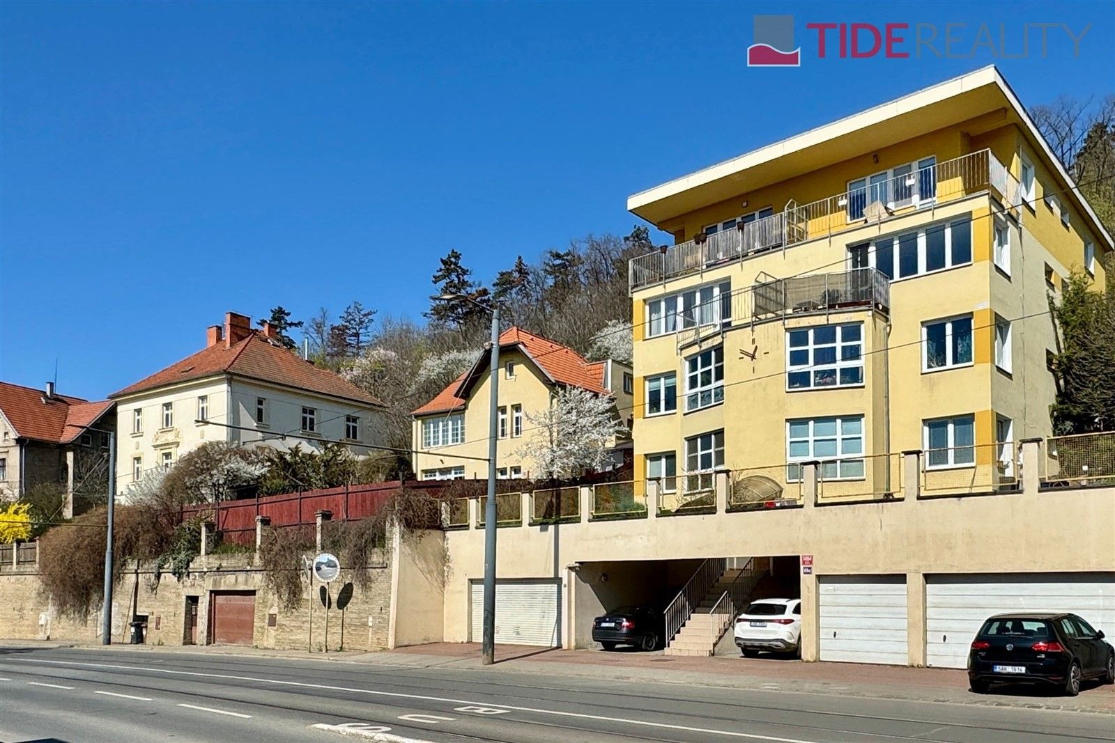 Garáže, U plynárny, Praha, 12 m²