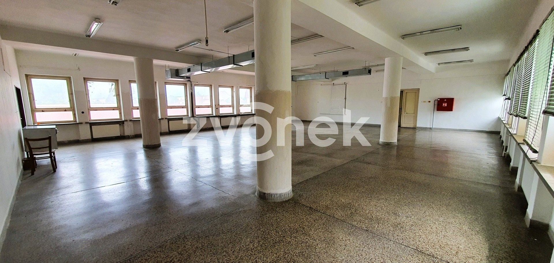 Pronájem obchodní prostory - Bílovice, 212 m² - 2