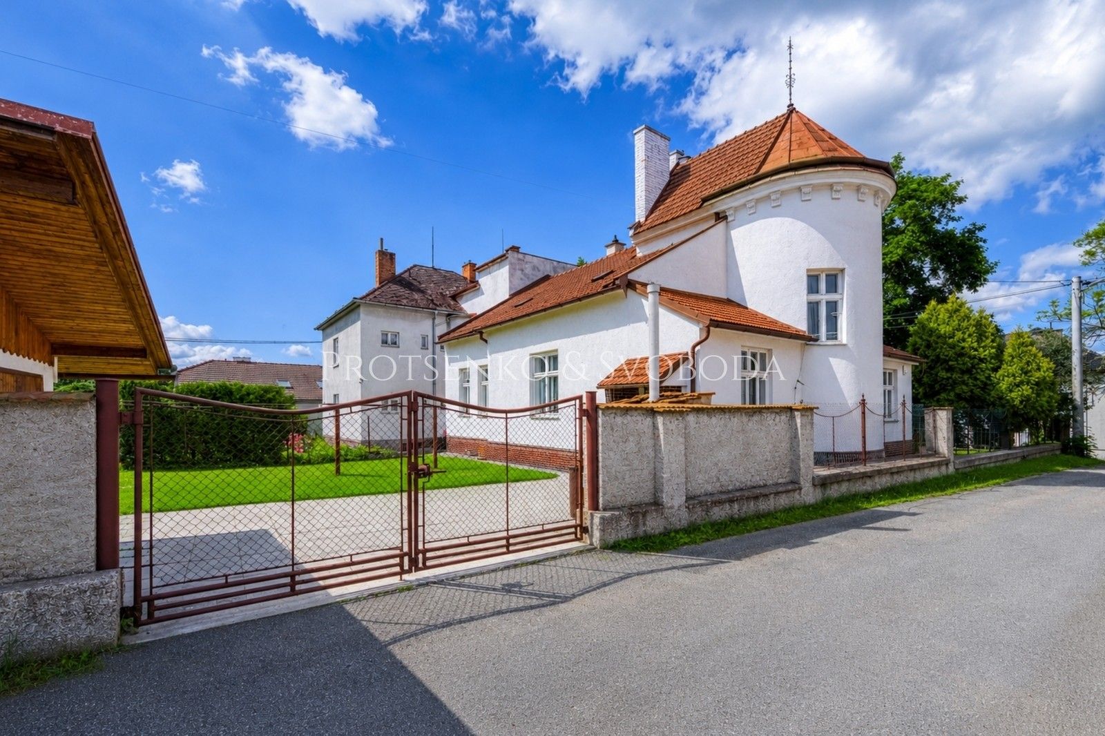 Vila, 219 m²