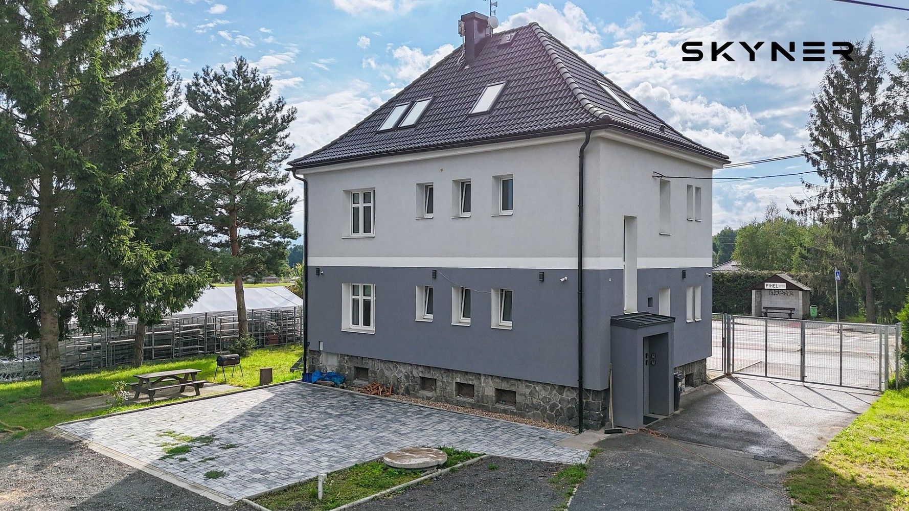 Ubytovací zařízení, Nový Bor - Pihel, okres Česká Lípa, Liberecký kraj, 276 m² - 2