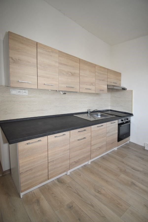 Byt 2+1 · 54 m² · Blatenská 4042, Chomutov - 3