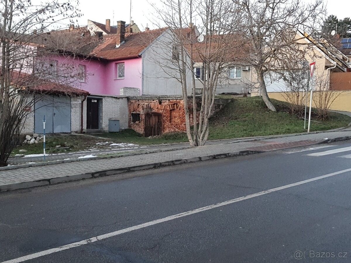 Ostatní, Podivín, 691 45