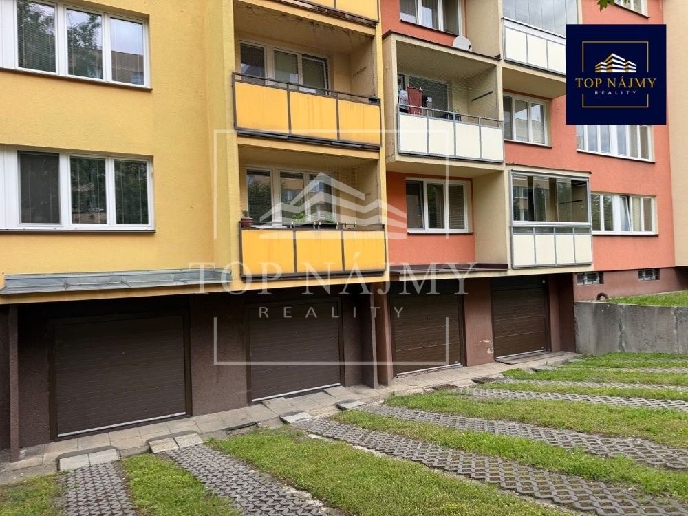 Garáže, Ostrava, 709 00