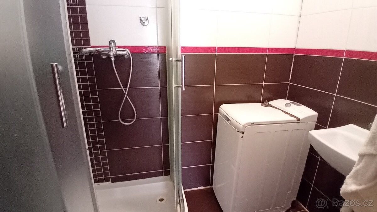 Rodinný dům · Zastávka u Brna, 664 84 - 4