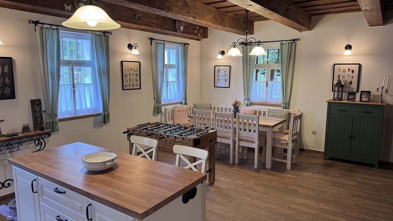 Chata · Machov - Machovská Lhota, Královéhradecký kraj - 3