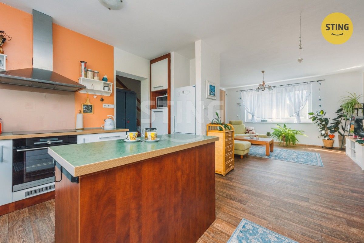 Rodinný dům · 171 m² · K Zahrádkám, Srch - 4