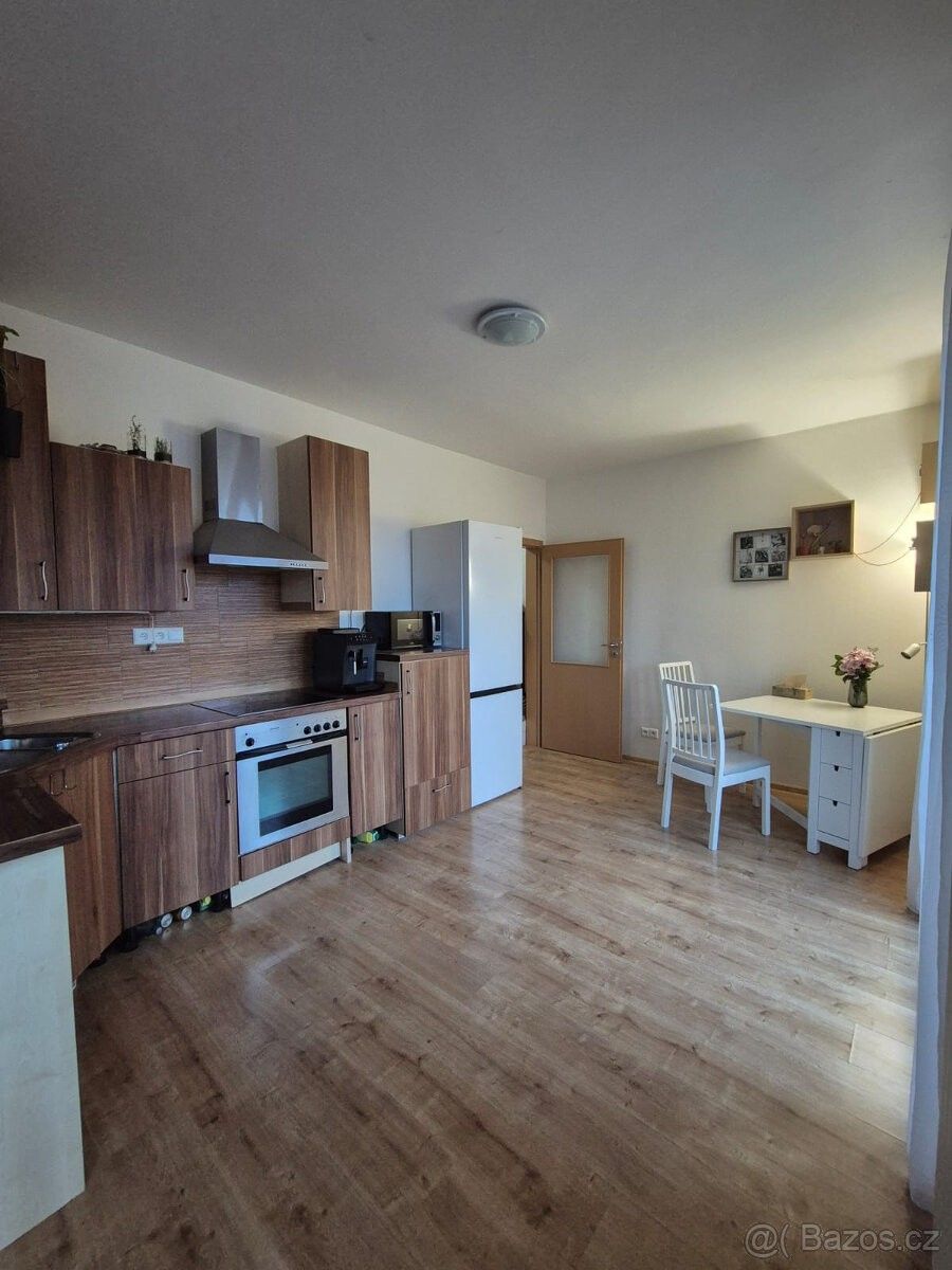 Prodej byt - Jinočany, 252 25