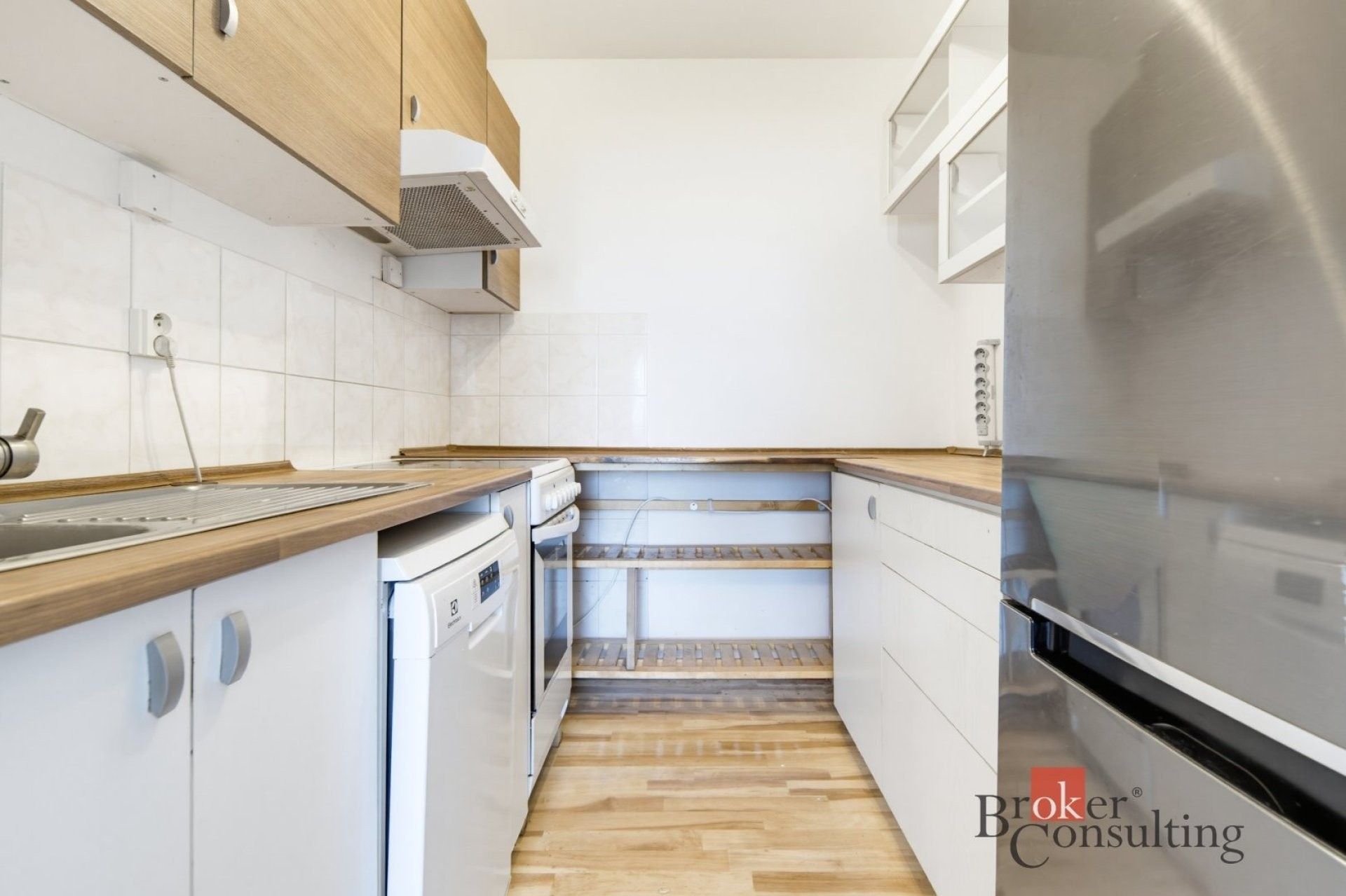 Byt 2+kk · 42 m² · U vlečky, Praha - 4