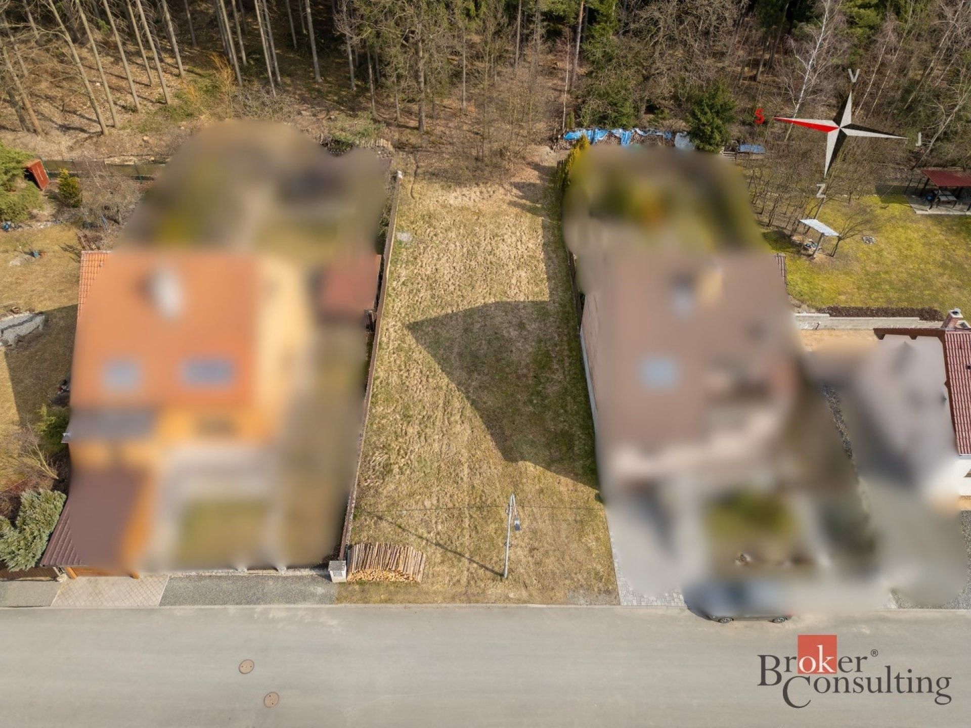 Stavební pozemek, Ostrov u Macochy – další
