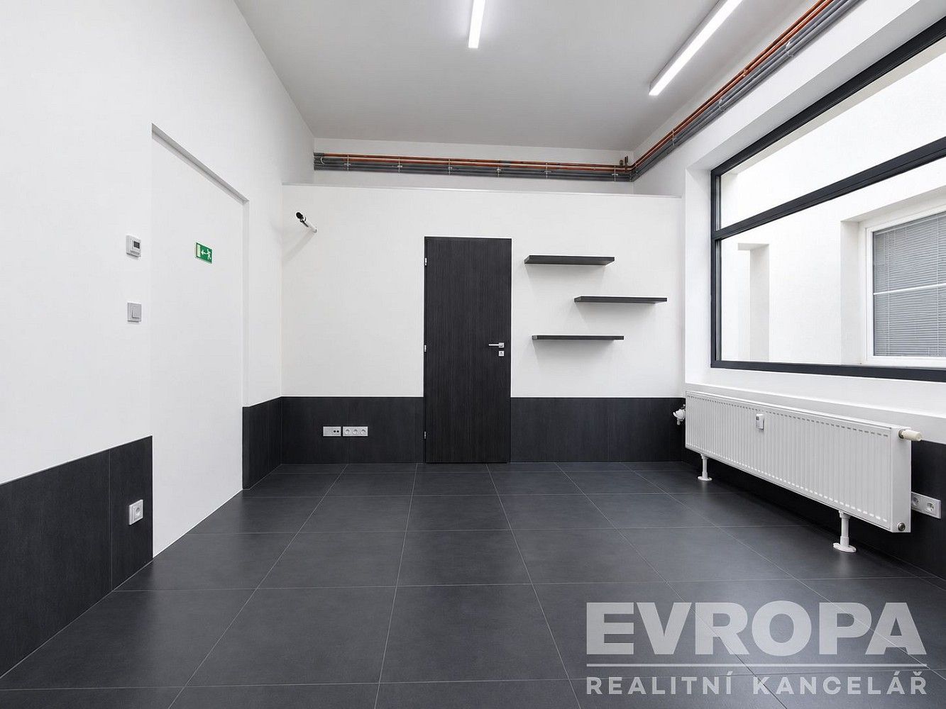Výrobní prostory · 200 m² · Nová Paka, okres Jičín, Královéhradecký kraj - 3
