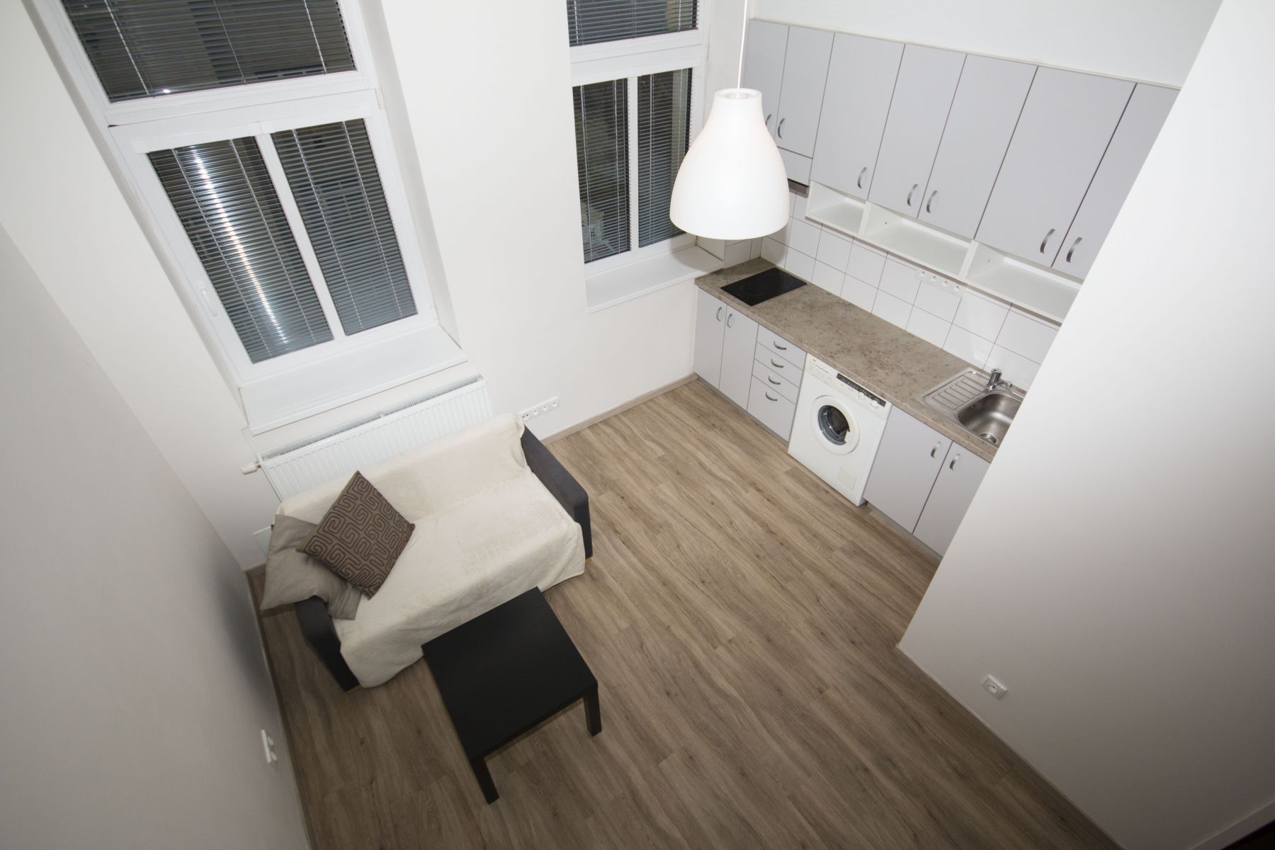 1+kk, Radlická, Praha, 21 m²