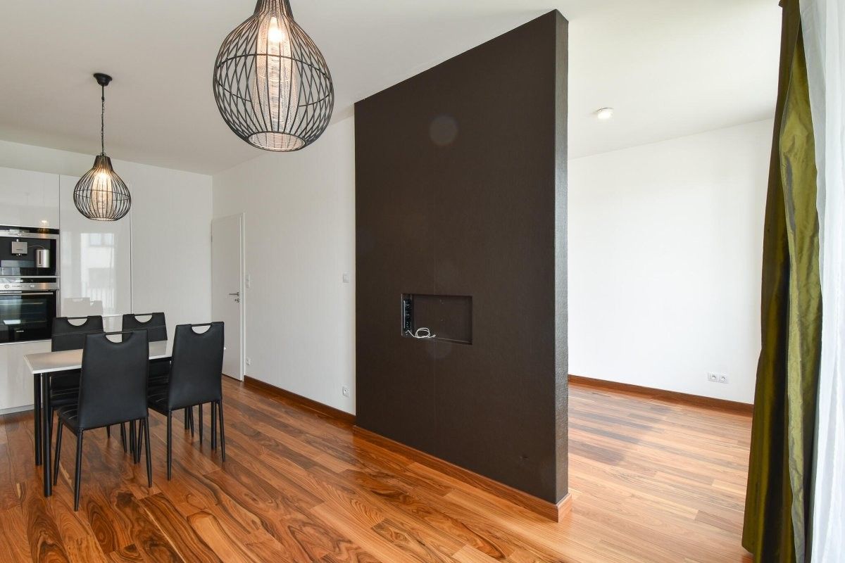 Pronájem byt 2+kk - Voskovcova, Praha, 46 m²