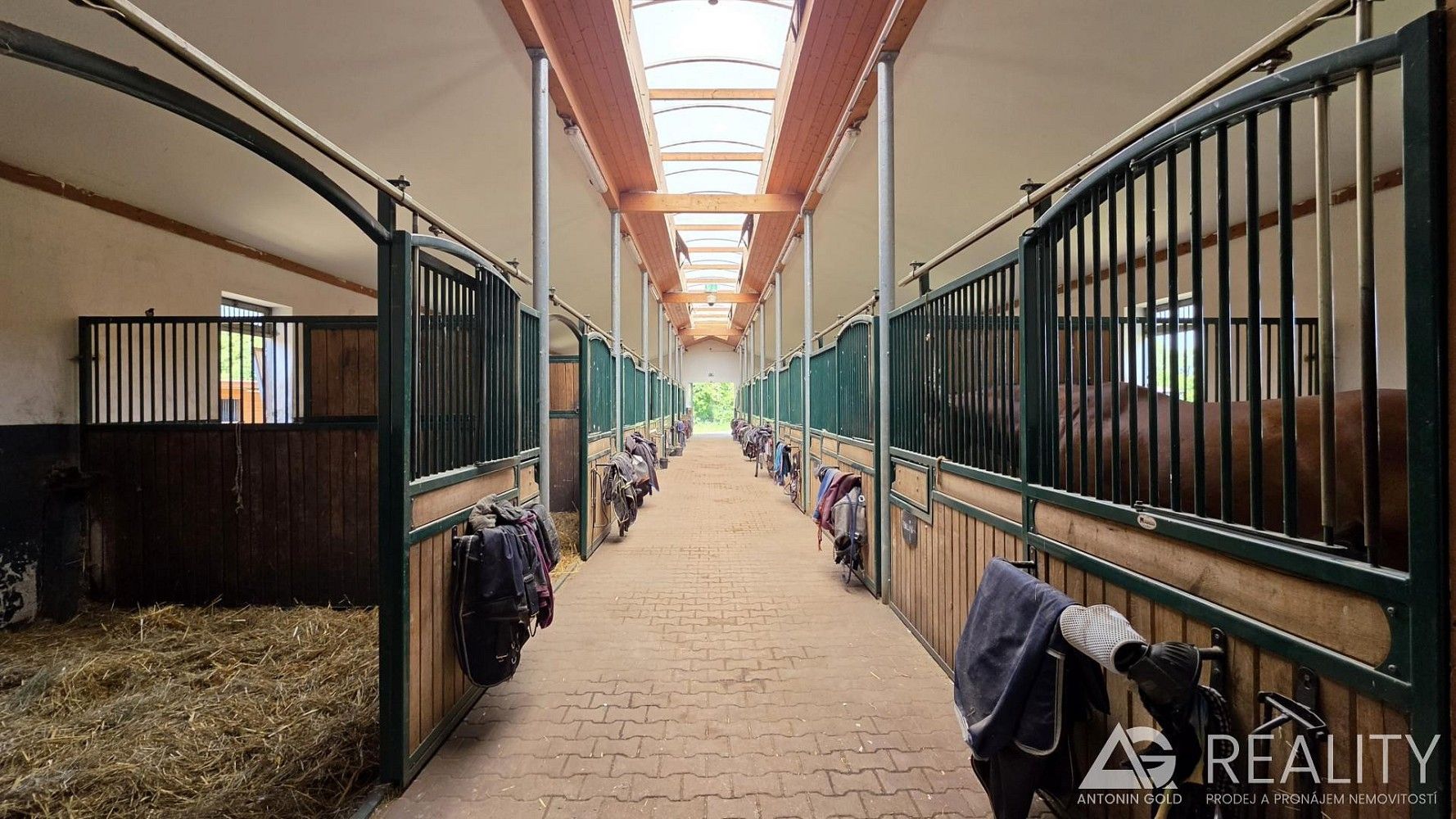 Zemědělský objekt · 5 128 m² · Úžice, okres Mělník, Středočeský kraj - 3