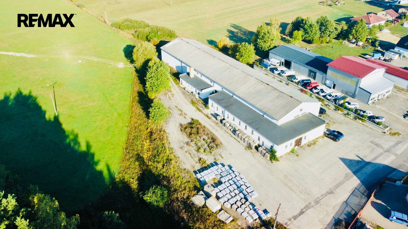 Pronájem sklad - České Budějovice, 4 984 m² - 2