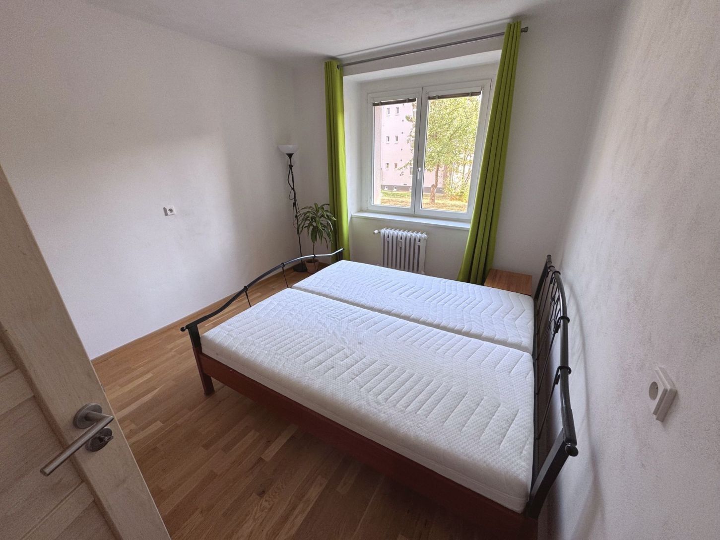 Pronájem byt 3+1 - Radbuzská, Praha - Čakovice, 77 m² - 5