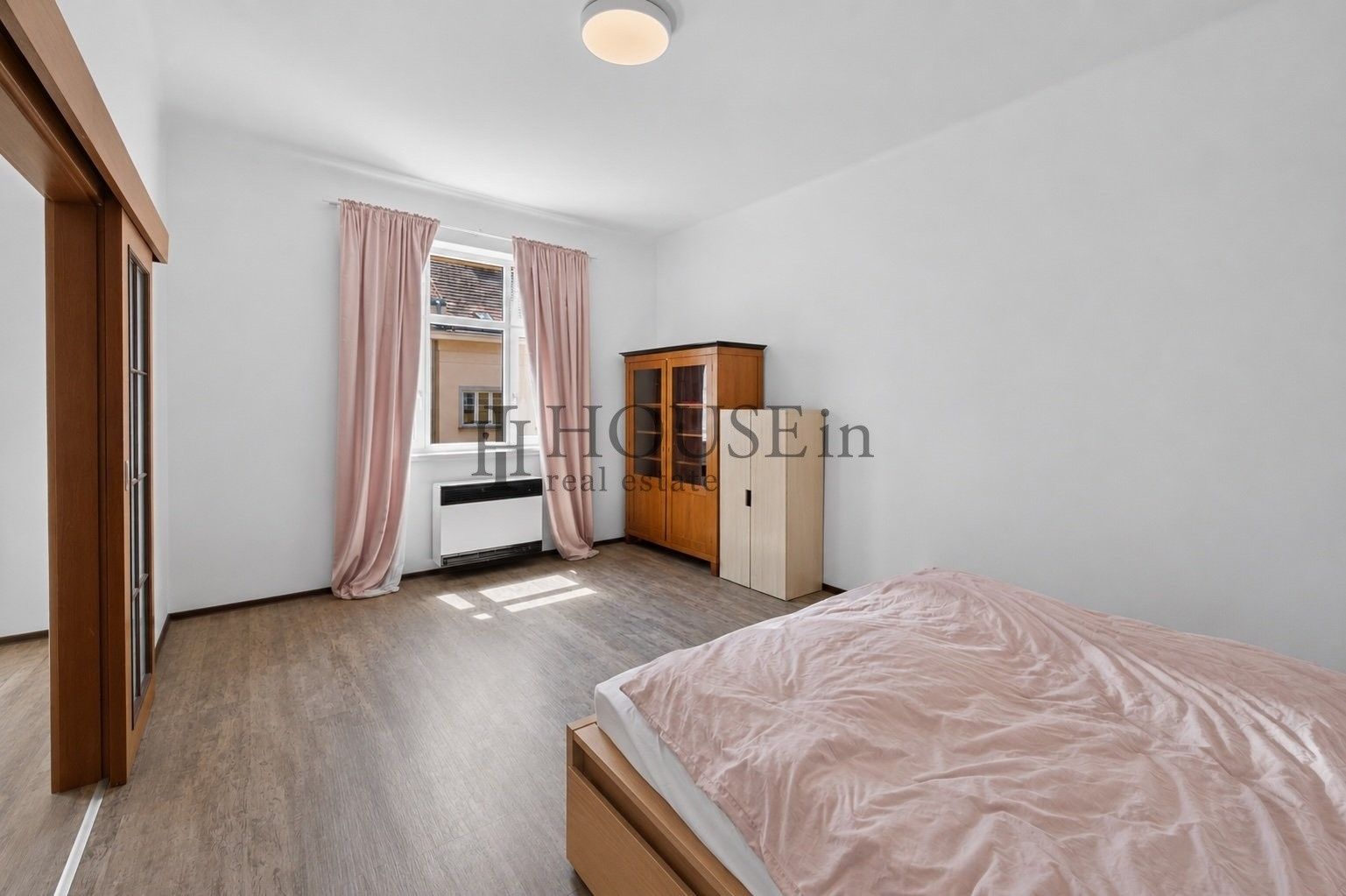 2+kk, Za Strahovem, Praha, 49 m² - 2