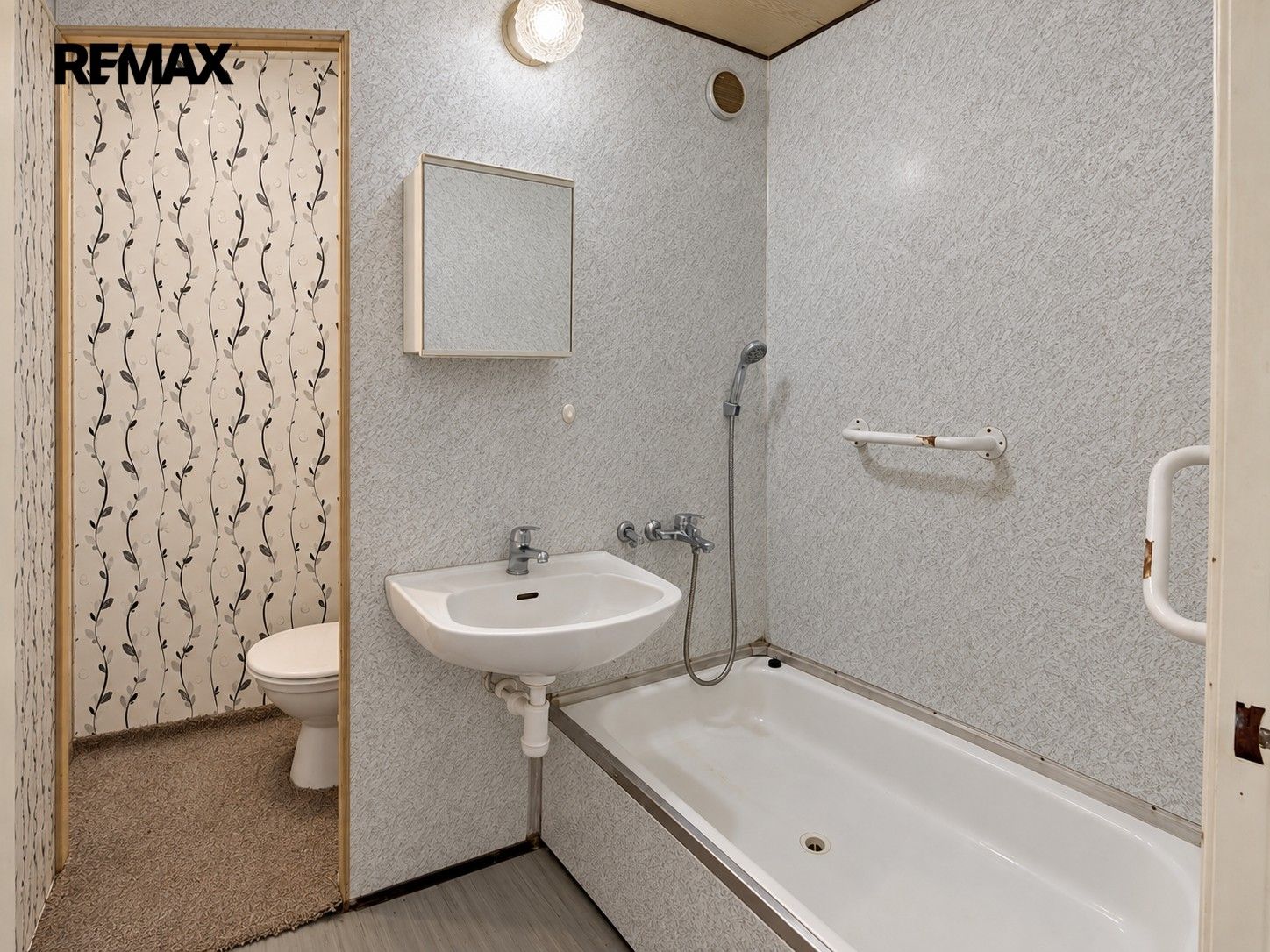Pronájem byt 2+kk - Kpt. Nálepky 906, Podbořany, 40 m² - 5