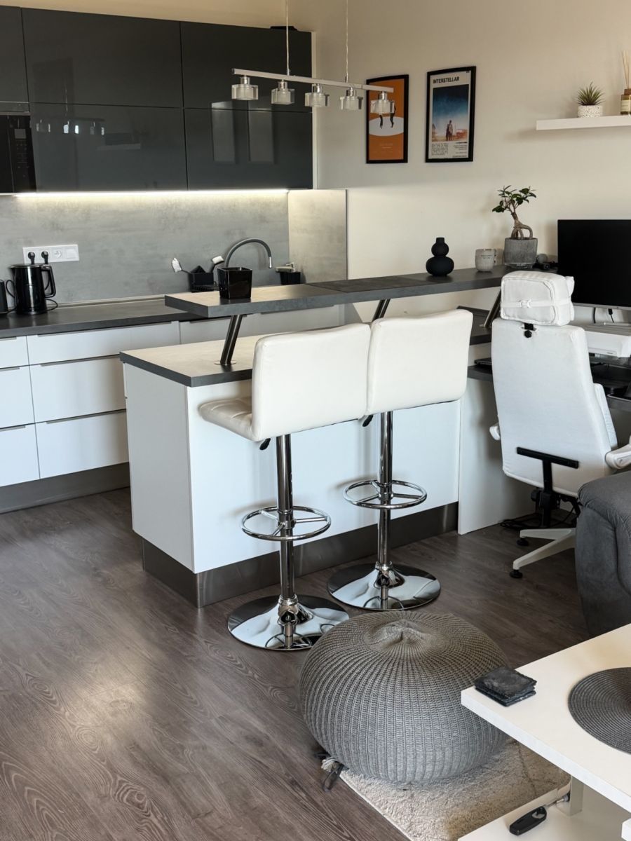 Pronájem byt 2+kk - Topolová, Olomouc - Slavonín, Olomoucký kraj, 53 m² - 2