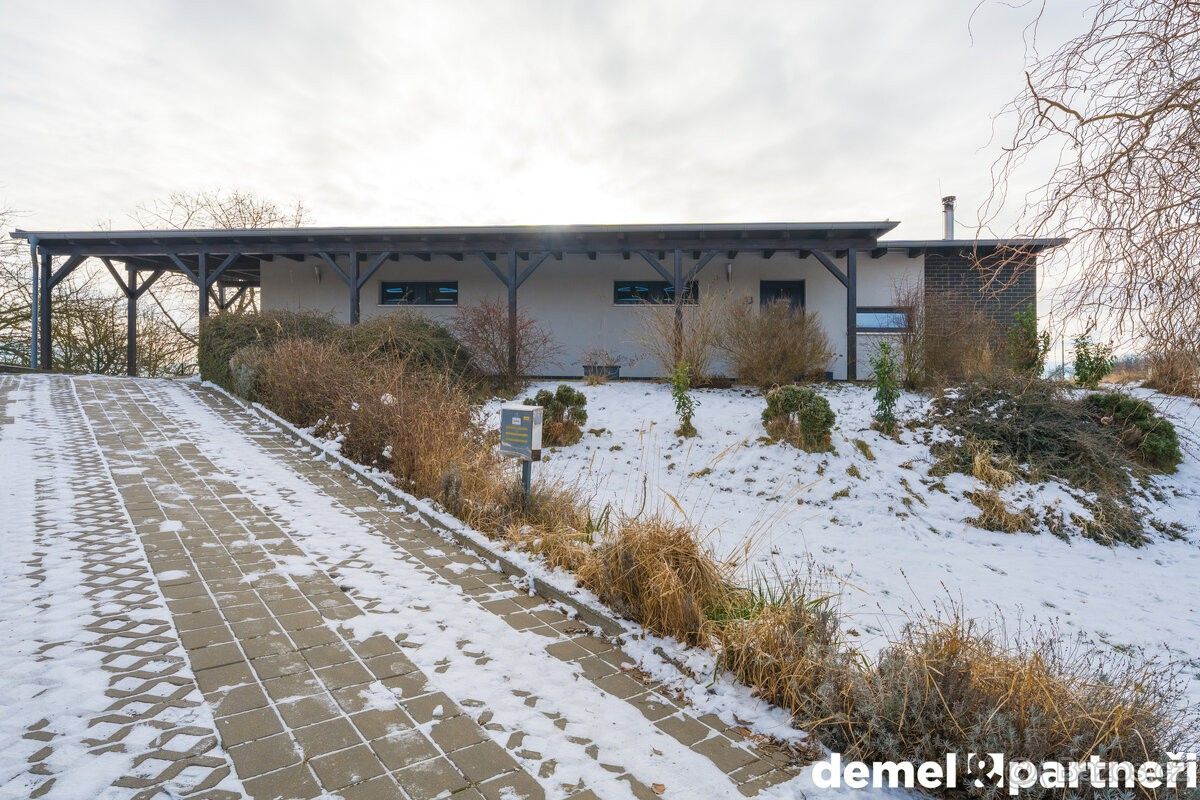 Prodej rodinný dům - Stařeč, 675 22