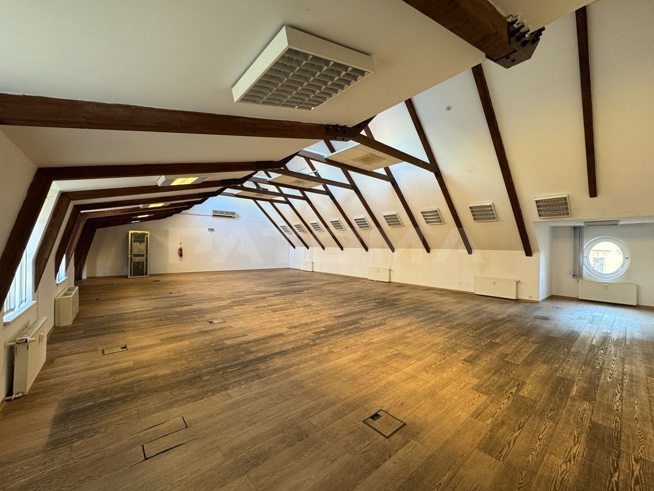 Pronájem kancelář - Myslíkova, Praha 1 - Nové Město, 424 m² - 5