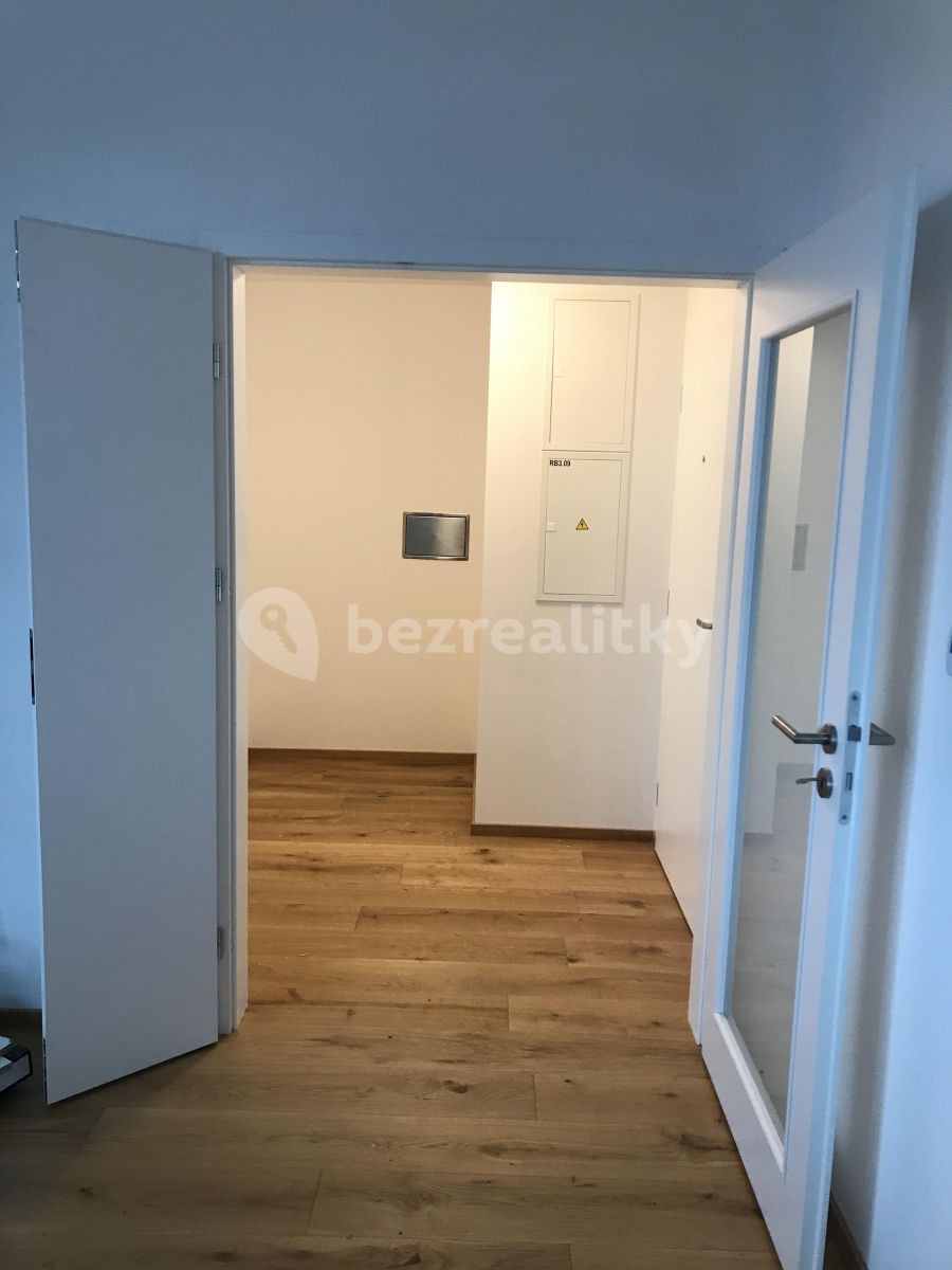 2+kk, Žižkova, Horoměřice - Horoměřice, Středočeský kraj, 50 m² - 2