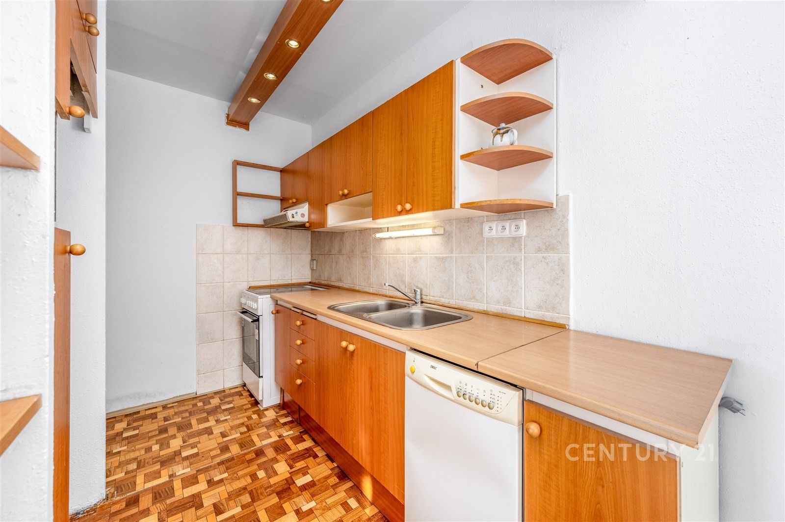 Prodej byt 3+1 - Augustinova, Praha, 74 m²