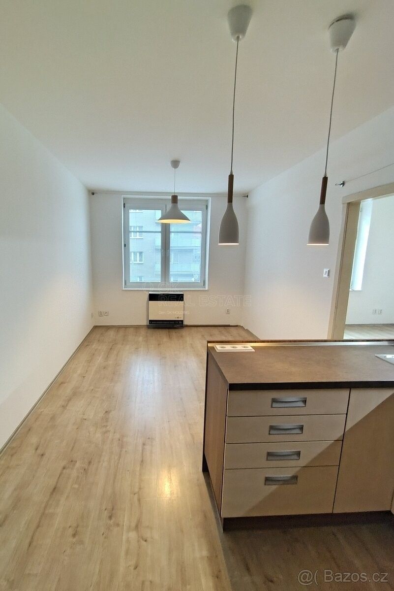 Pronájem byt - Plzeň, 326 00