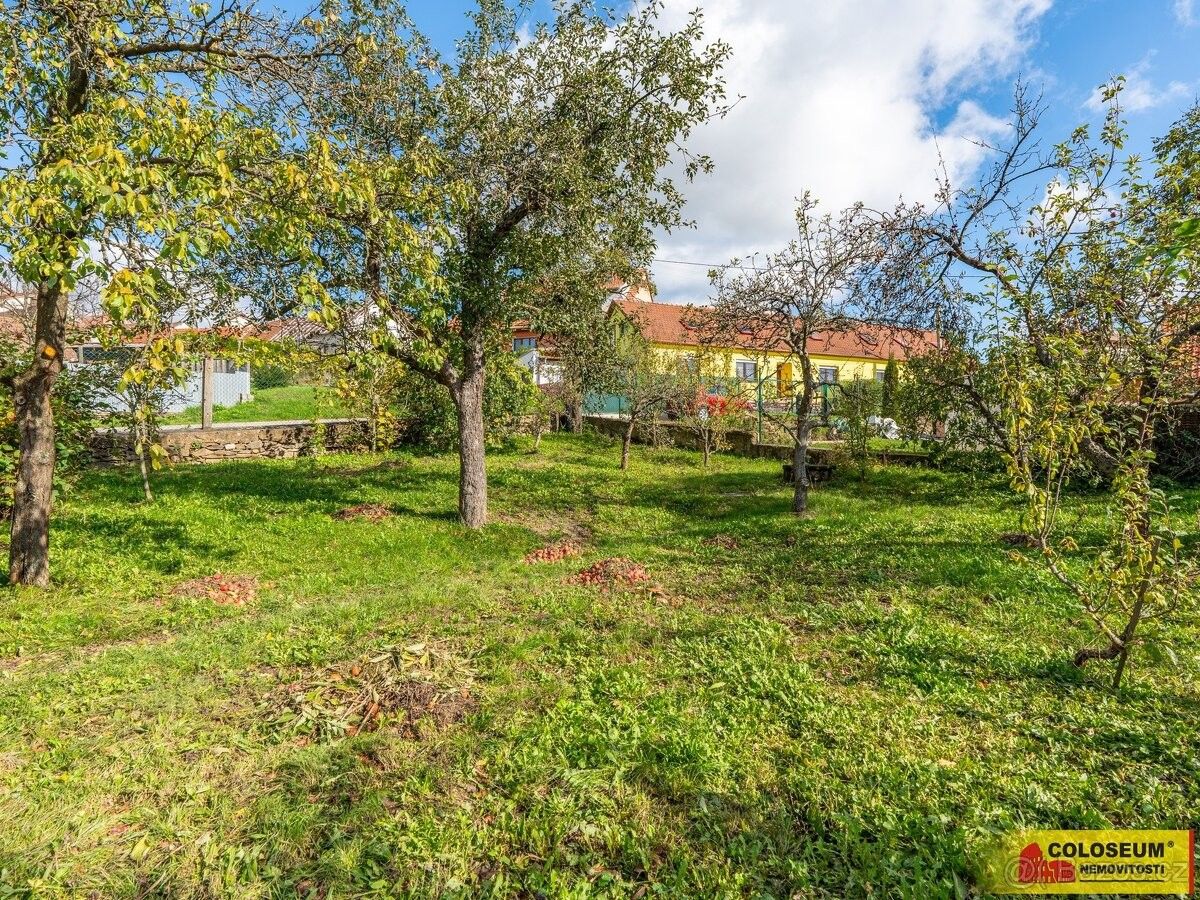 Prodej pozemek pro bydlení - Adamov, 679 04