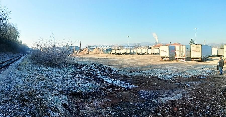 Pronájem komerční pozemek - Tovární, Králův Dvůr, 1 000 m²