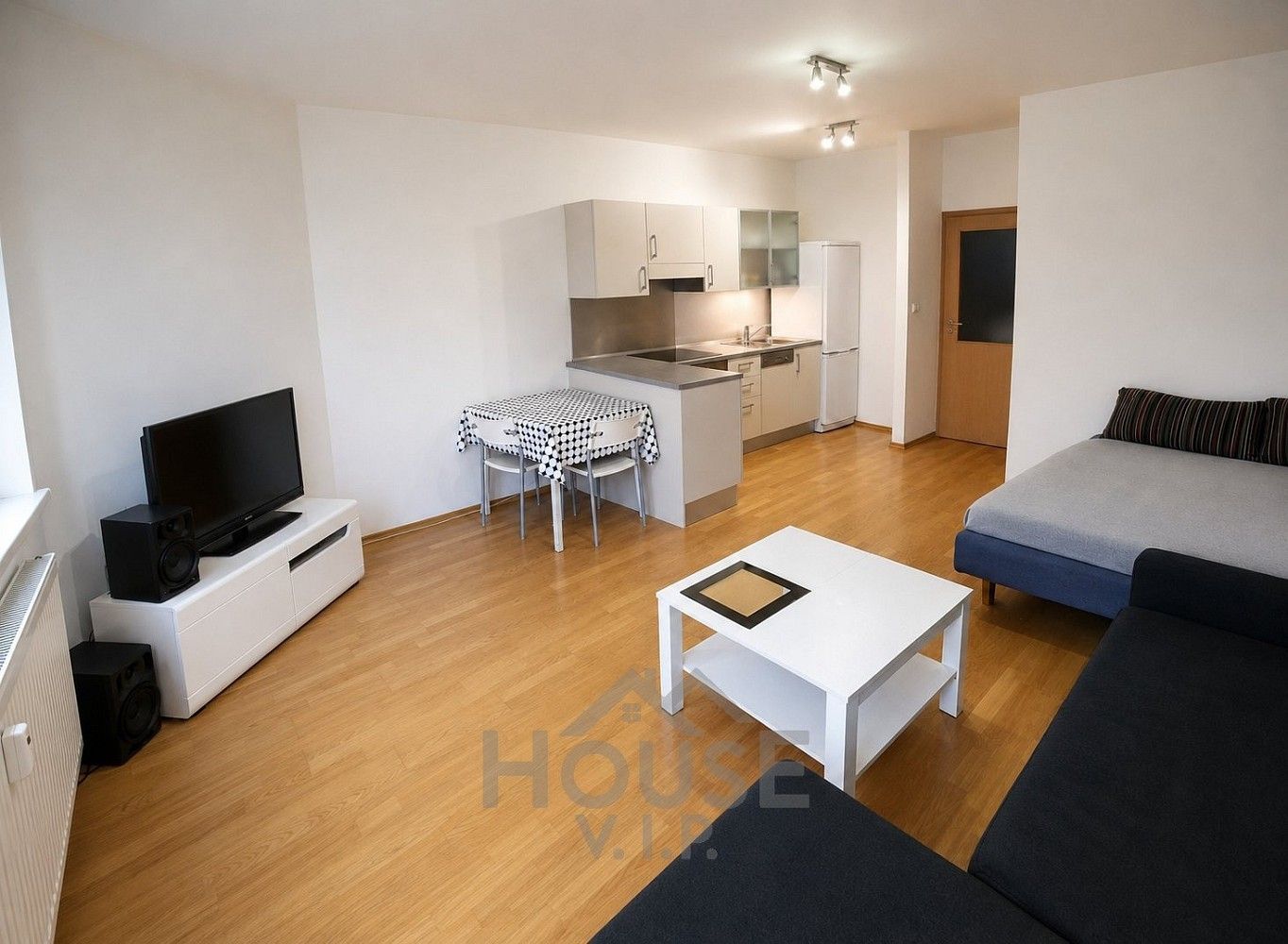 Byt 1+kk · 35 m² · Praha - Letňany, okres Praha 18, Hlavní město Praha - 4